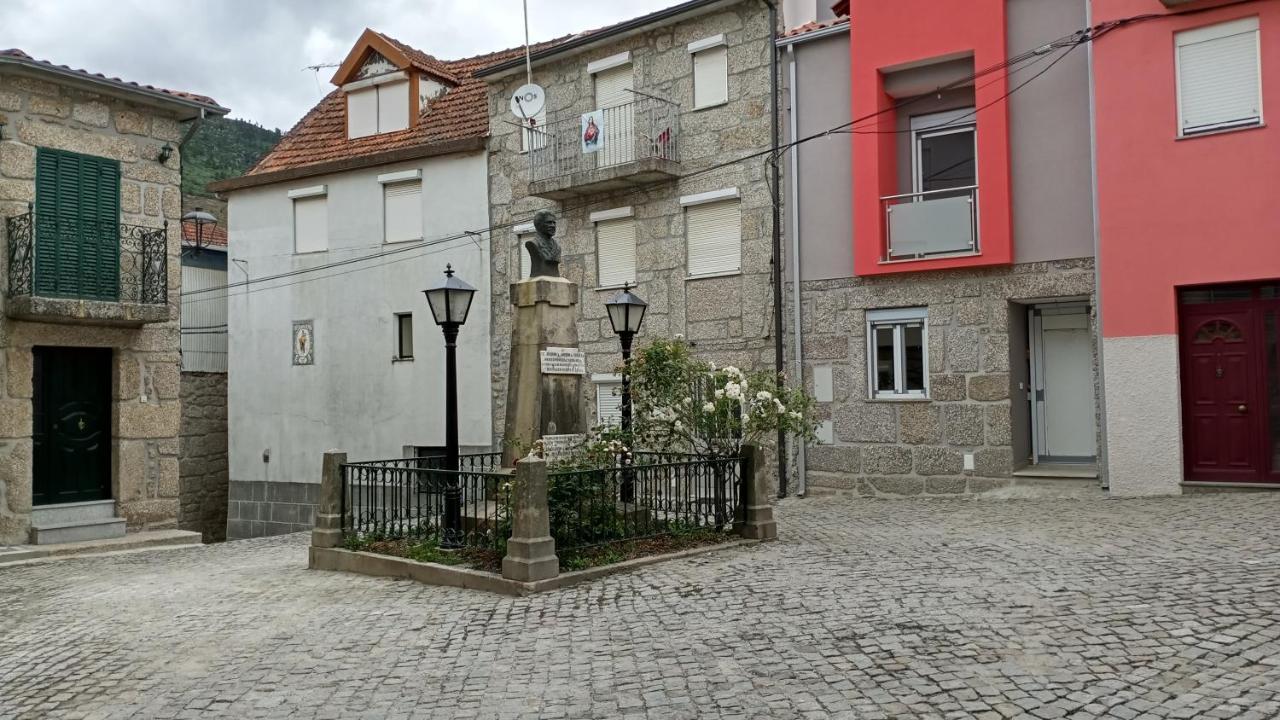 Casa Do Pelourinho - T1 Villa Loriga Luaran gambar